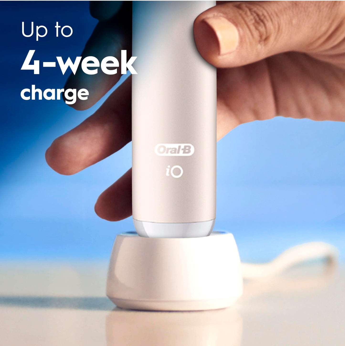 Oral-B iO2 Electric Toothbrush, Night Black - Long-Lasting Battery for Travel, Includes Gentle Care Brush Head, Travel Case and Refill Holder, Easy Switch to Electric Brushing, UK Two Pin Plug